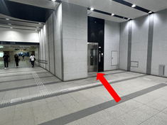 北浜駅4番出口
